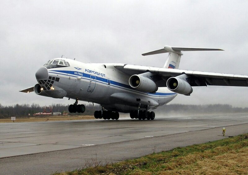 il76land~01~01.jpg